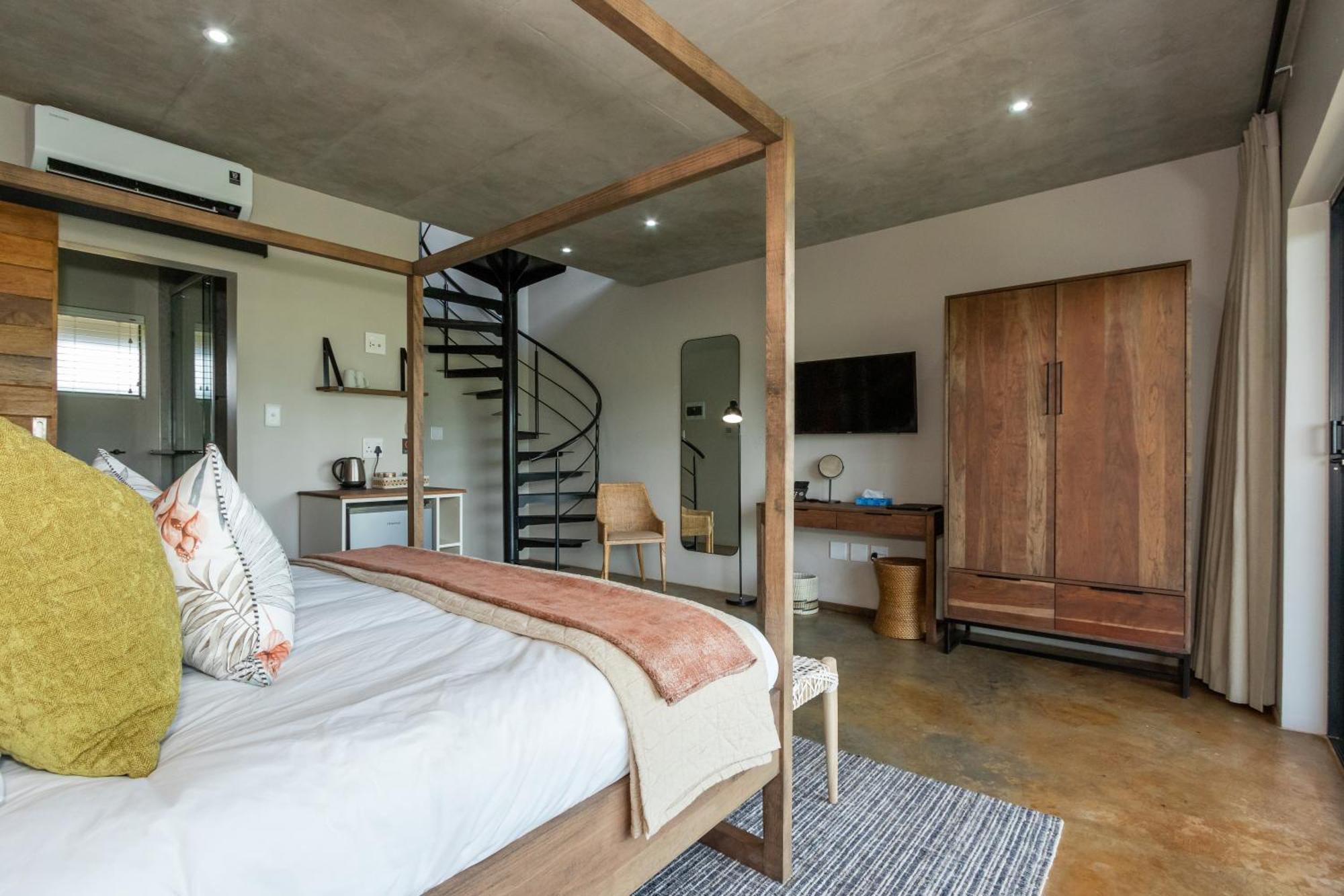 Dragonview Lodge Champagne Valley Εξωτερικό φωτογραφία